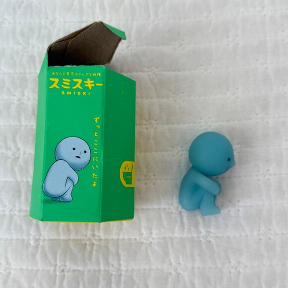 Smiski Toilet Series - New Unboxed Smiski Squatting Collectible Blind Box Figure - Picture 1 of 4